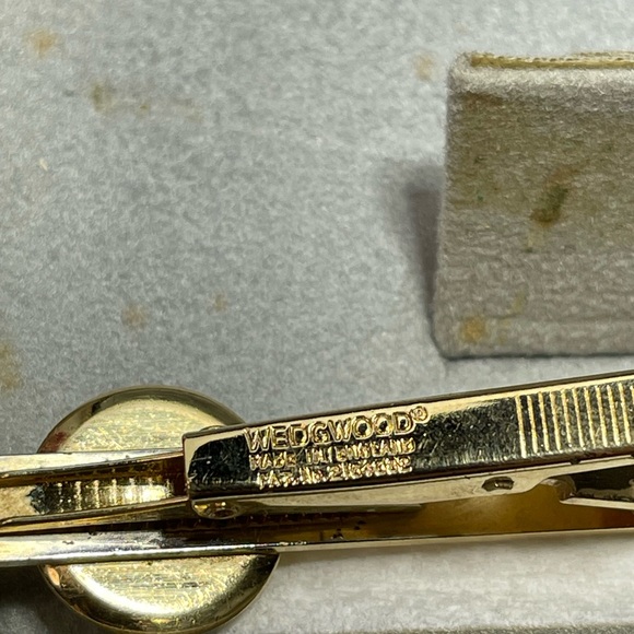 Wedgwood Tie Pin/ Clip , horsehead design. Made in England. - Picture 10 of 11